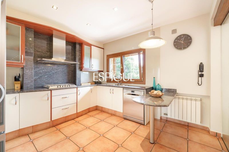 Foto a118ed2e-5e03-4918-b127-e01701bada39. Casa amb calefacció aparcament a Nucli Urbà Argentona