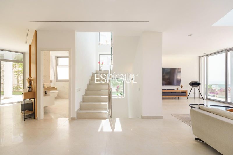 Foto a6f62cb9-362b-43e8-bc32-e64ad4e966dc. Casa amb calefacció aparcament piscina a Vilassar de Dalt