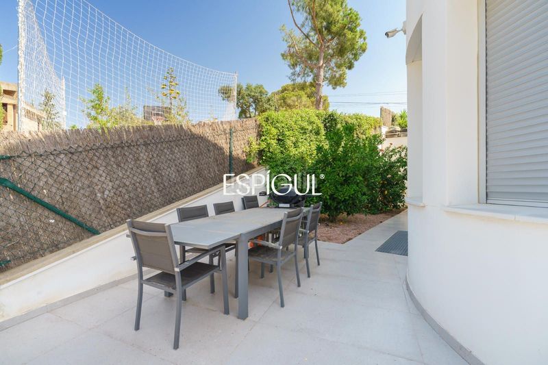 Foto b0a2a488-4667-457c-a0cf-1024d574d81c. Casa amb calefacció aparcament piscina a Vilassar de Dalt