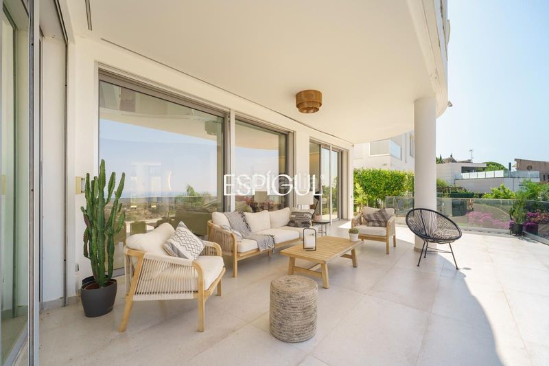 Foto f8bc0c6e-e30d-4747-bc02-44211d9c3577. Casa amb calefacció aparcament piscina a Vilassar de Dalt