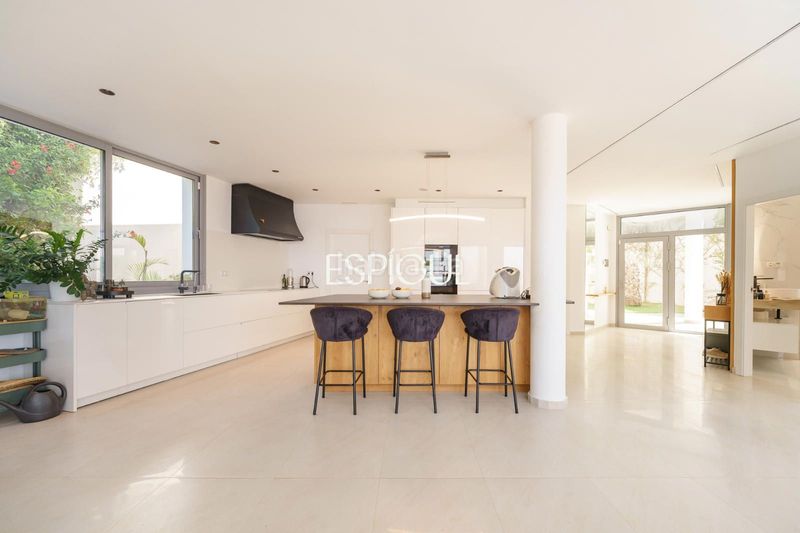 Foto fae08b9a-2b04-4185-84e6-81a0e65e103b. Casa amb calefacció aparcament piscina a Vilassar de Dalt