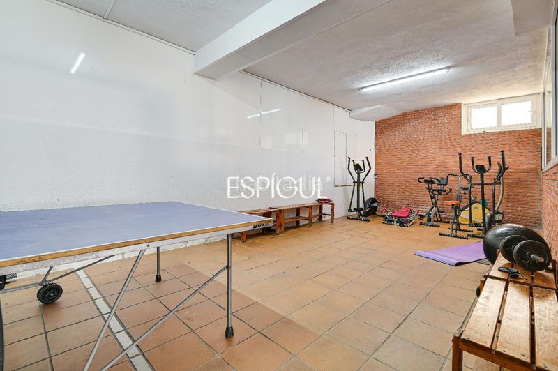 Foto 12ff49ef-f406-49c7-ae68-f9dc4d4a814b. Àtic amb calefacció aparcament piscina a Centre Granollers