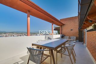 Ático  Joan lluís vives. Exclusivo ático dúplex de diseño con terrazas panorámicas en la