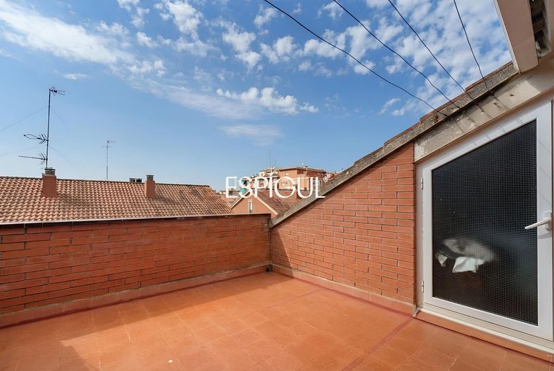 Foto b2df5669-c399-473d-a627-3f3f4d4c5313. Casa adossada amb calefacció aparcament piscina a Premià de Mar
