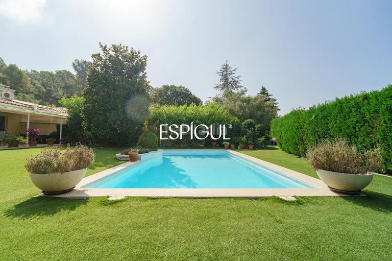 Foto 5af9e83e-0533-4d28-b9f6-c07c6c73e6b6. Casa amb calefacció aparcament piscina a Teià