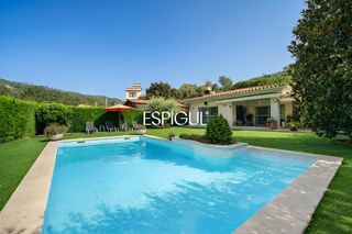 House  Passeig de la riera. Exclusivo chalet independiente muy próximo al centro de teià