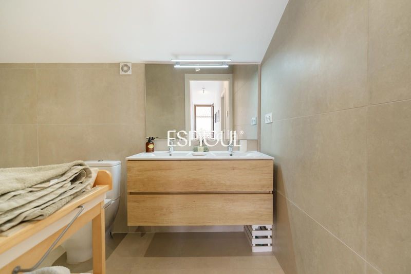Foto 08374e66-c108-47e9-a1ee-33cf0522e7c7. Casa adossada amb calefacció a Vilassar de Dalt