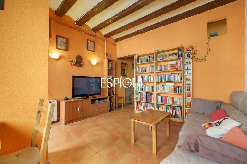Foto 585449e6-537d-4c38-9efa-37400757b644. Casa adossada amb calefacció a Vilassar de Dalt