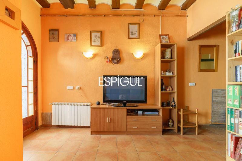 Foto 99d6e094-39e8-4262-b36b-ea4bc1e65dcd. Casa adossada amb calefacció a Vilassar de Dalt