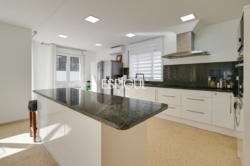 Foto 7eb54089-fe88-409a-9574-1b416f639abd. Casa amb calefacció aparcament piscina a Alella