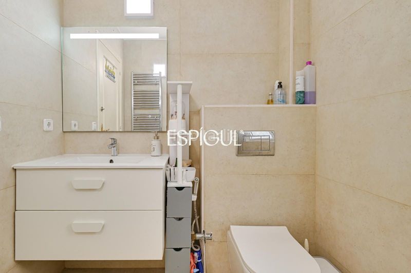 Foto cb9a5d5c-5ca7-4a47-95a7-a0bc058e4e31. Casa amb calefacció aparcament piscina a Alella