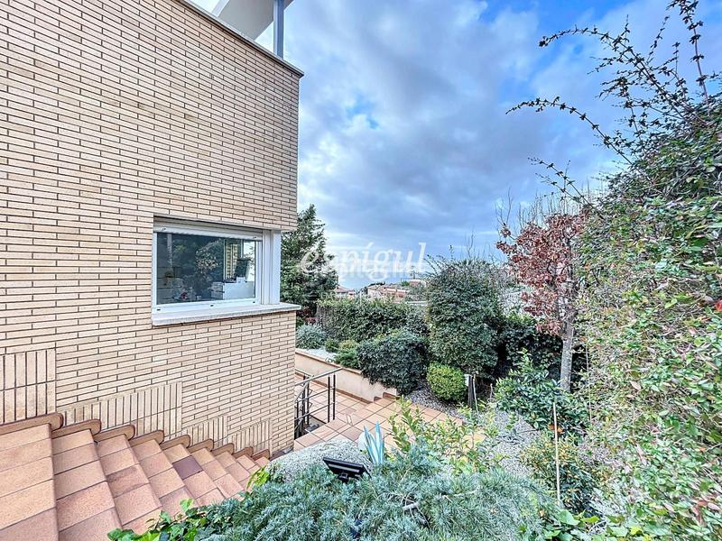 Foto bca6fb28-646f-4bc7-ba0b-a82be772181b. Casa propiedad con excelentes vistas panorámicas en sant berger, en Teià