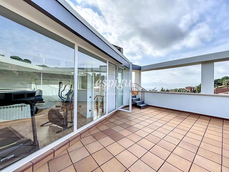 Foto f13be484-4b65-4d99-be72-be211de5e895. Casa propiedad con excelentes vistas panorámicas en sant berger, en Teià