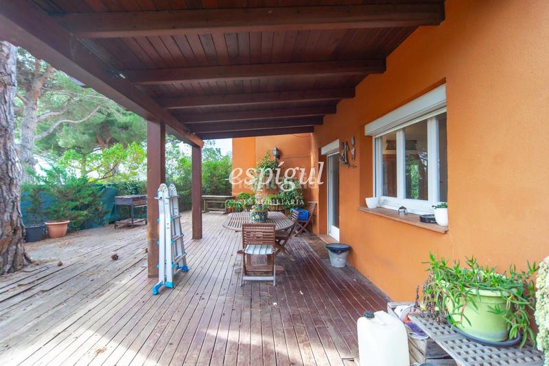 Foto 73f9a0a4-30f9-46b0-850f-3a6ee8f59896. Casa con riscaldamento parcheggio piscina in Cabrils