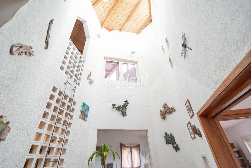 Foto 74e67232-3d01-474a-862a-ee9c73b5c84d. Casa con riscaldamento parcheggio piscina in Cabrils