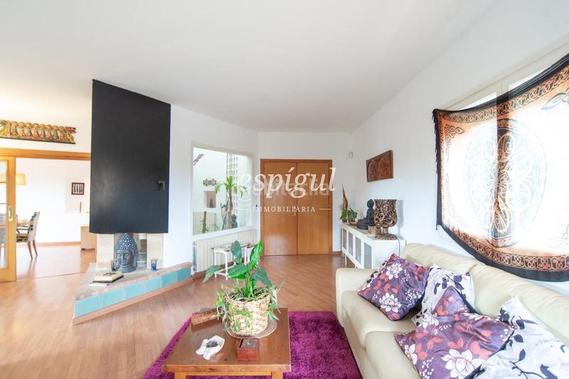 Foto 8049cff6-d626-4f98-aabf-e025f03538c6. Casa con riscaldamento parcheggio piscina in Cabrils