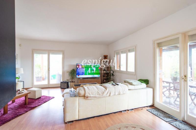 Foto 9af2334d-7812-48a7-8507-a8eab30cba02. Casa con riscaldamento parcheggio piscina in Cabrils