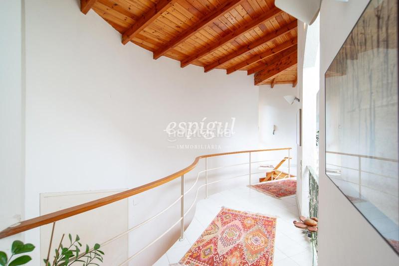 Foto b0fbf091-3d64-4985-ac2c-e39a3ad43ae2. Casa con riscaldamento parcheggio piscina in Cabrils