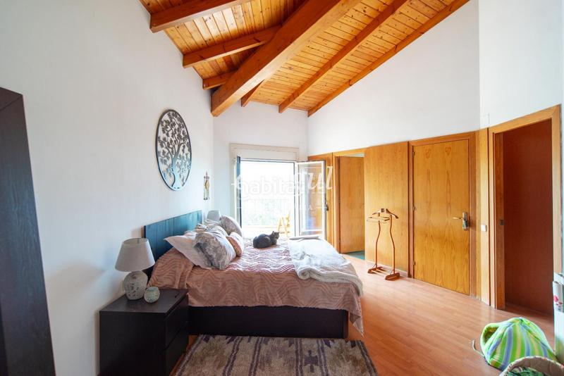 Foto efd25b6e-53de-4185-b65a-32dc6a190735. Casa con riscaldamento parcheggio piscina in Cabrils