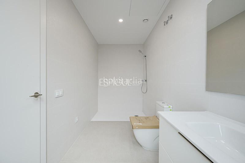 Foto 146c1a90-58b2-4313-9773-82a4cd5fad99. Casa amb calefacció aparcament piscina a Can Quirze Mataró