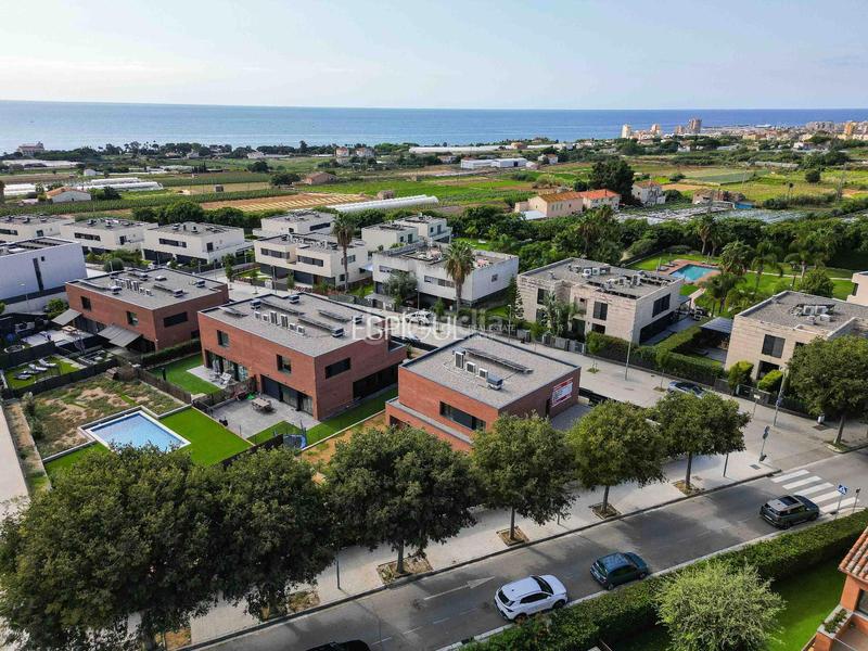 Foto a1ca74a7-ade8-4cb6-8945-ce35827d69f1. Casa amb calefacció aparcament piscina a Can Quirze Mataró