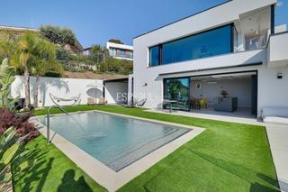 Maison  Lluís sert. Exclusiva casa con vistas al mar y piscina privada en santa susa