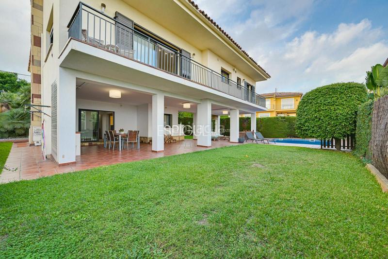 Foto 12ef12bf-a334-4bab-b428-06f391d4a31d. Haus mit heizung parking pool in Premià de Dalt