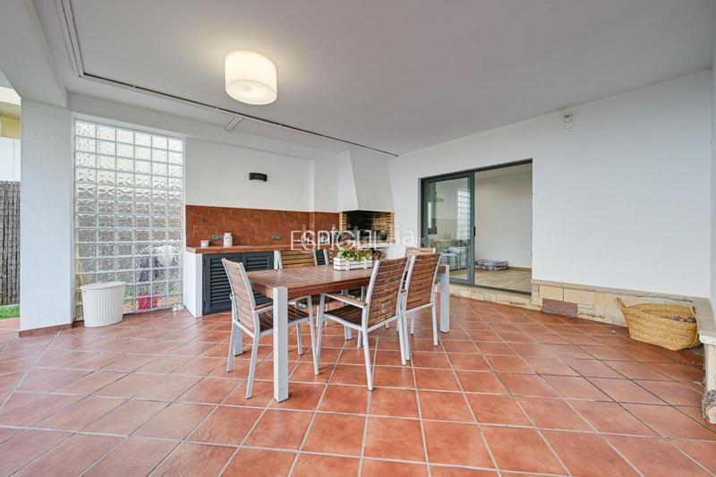 Foto 2bfeaf24-585f-41be-ba55-95a42e66812b. Haus mit heizung parking pool in Premià de Dalt