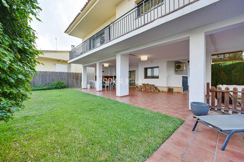 Foto b1f435c9-80c2-4009-90d9-531e45807b6b. Haus mit heizung parking pool in Premià de Dalt