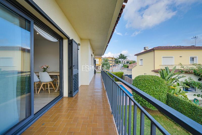 Foto d8cbb3bb-dbfa-4002-8e43-787c0c52ada8. Haus mit heizung parking pool in Premià de Dalt