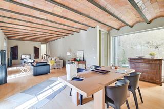 Casa  Sant jaume. Casa independiente en tiana luminosidad y comodidad en una sola