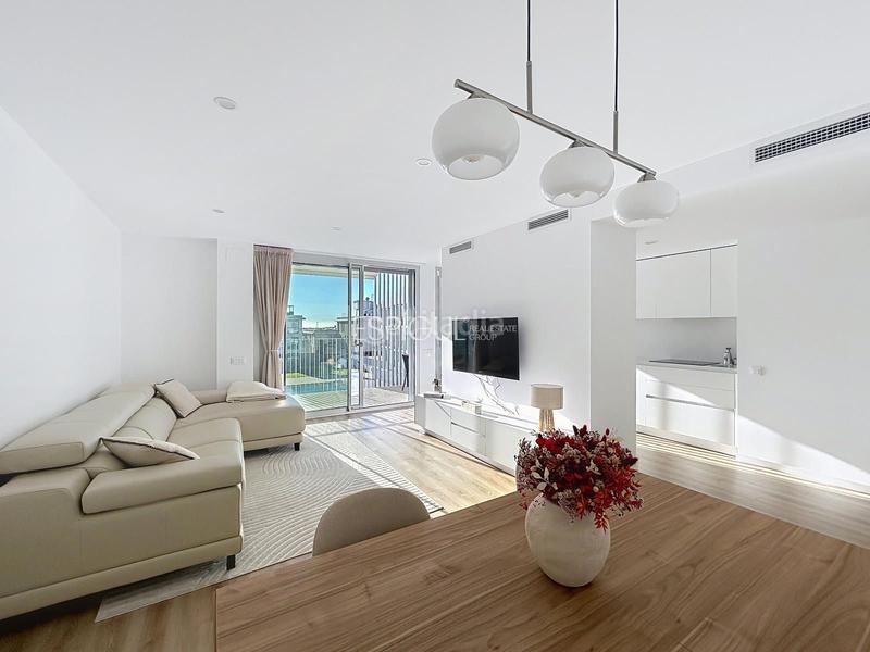 Foto 27b13c3f-9e7f-4e5f-bd5d-f3b607c69d46. Pis amb calefacció aparcament piscina a Califòrnia-Santa Madrona Masnou (El)