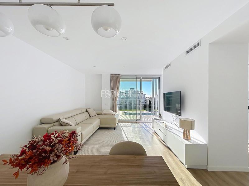 Foto 47100873-4dfc-4472-ac42-908011f7c987. Pis amb calefacció aparcament piscina a Califòrnia-Santa Madrona Masnou (El)