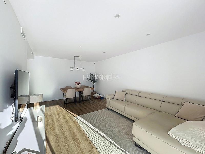 Foto b87d3f13-5cd7-4caf-bcd7-55a4ac3ca947. Pis amb calefacció aparcament piscina a Califòrnia-Santa Madrona Masnou (El)