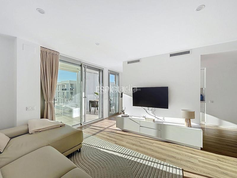 Foto cc90df74-00d1-444e-85d6-c428d221cd92. Pis amb calefacció aparcament piscina a Califòrnia-Santa Madrona Masnou (El)