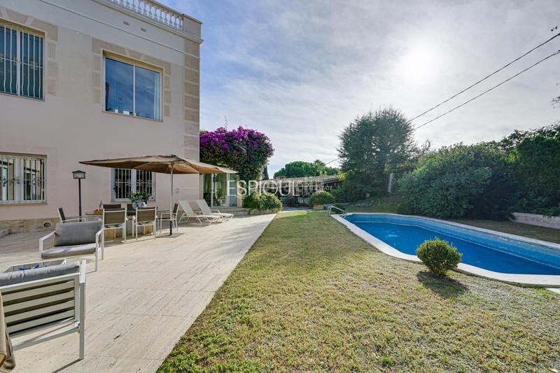 Foto 5f83d102-d36a-40c8-bdce-79af7a6c2743. House with heating parking pool in Califòrnia-Santa Madrona Masnou (El)