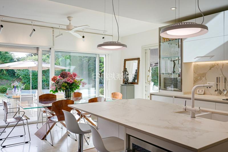 Foto 6a657f25-2b12-4d6b-af1e-cce58d29c5d9. House with heating parking pool in Califòrnia-Santa Madrona Masnou (El)