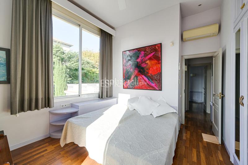 Foto 709044d3-00db-4197-b904-5c408de2cba6. House with heating parking pool in Califòrnia-Santa Madrona Masnou (El)