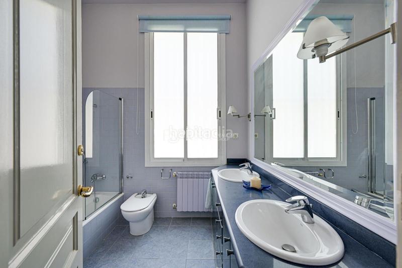 Foto 7291b0df-2d26-47eb-8e31-b7d1d2d6f8c6. House with heating parking pool in Califòrnia-Santa Madrona Masnou (El)