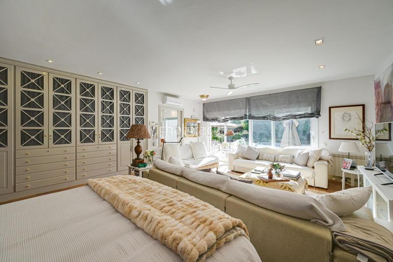 Foto 90fc95c3-f00e-4a60-8880-5a33a55e9e09. House with heating parking pool in Califòrnia-Santa Madrona Masnou (El)