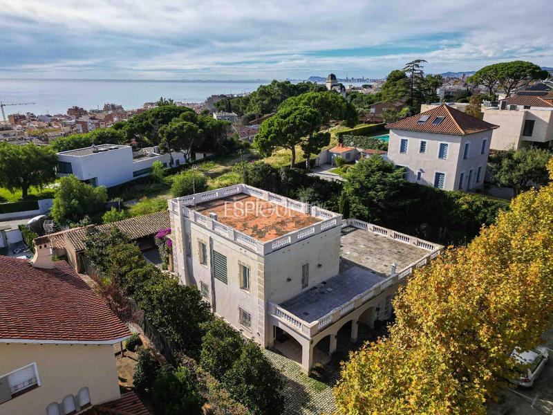 Foto b366f06e-4107-497b-a208-b92acee14726. House with heating parking pool in Califòrnia-Santa Madrona Masnou (El)