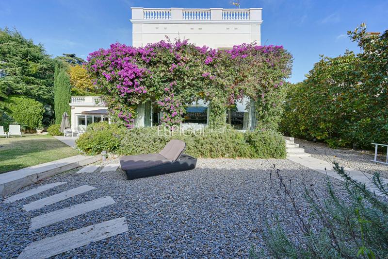 Foto bfbdf248-4af6-44f7-9f1b-1278a3efaa4e. House with heating parking pool in Califòrnia-Santa Madrona Masnou (El)