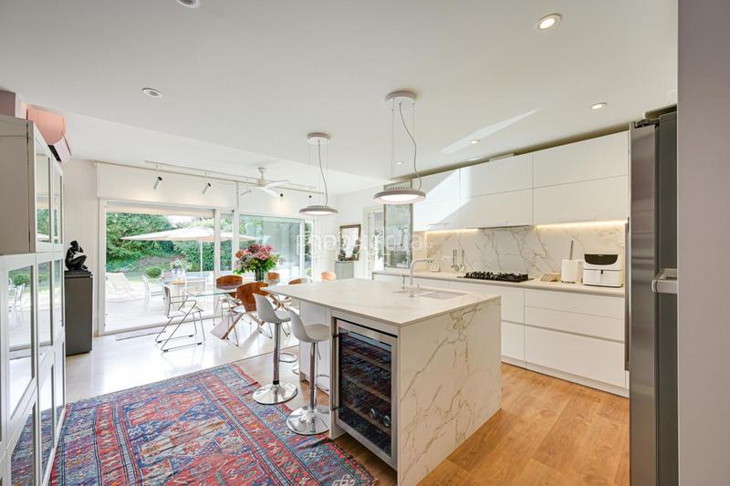 Foto c84e891b-47d7-41be-8261-c67e73b90783. House with heating parking pool in Califòrnia-Santa Madrona Masnou (El)