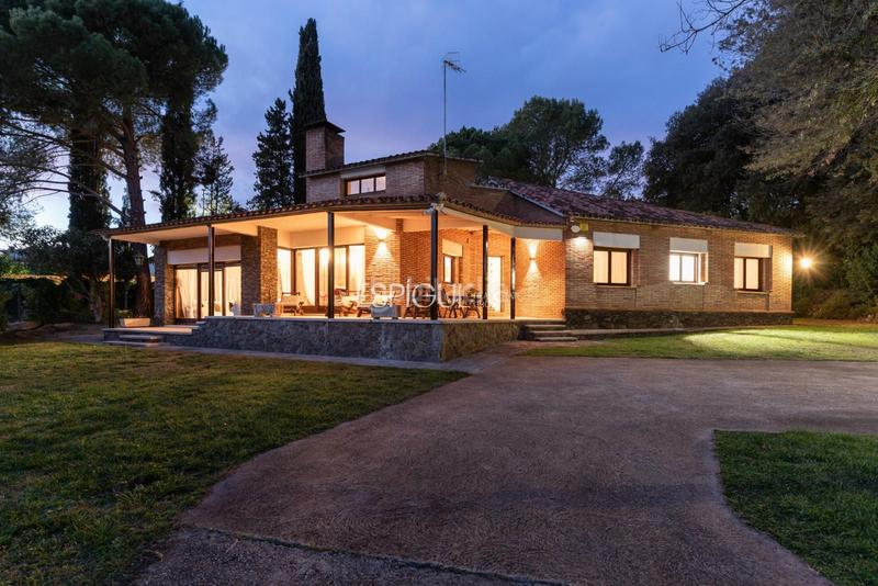 Foto 01026b32-c888-4003-a981-751cb28a4000. Maison avec chauffage parking piscine dans Santa Maria de Palautordera