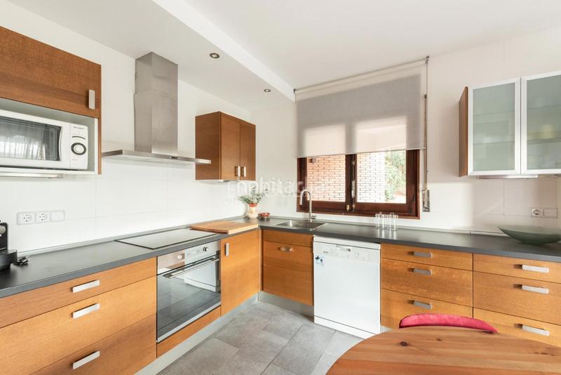 Foto 4fe2f0d1-45b3-4e95-88f7-8770247fa45b. Maison avec chauffage parking piscine dans Santa Maria de Palautordera