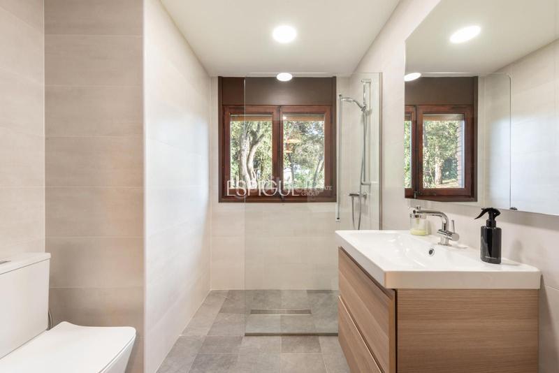 Foto a14521c6-38a3-4585-ad09-c2e5cca0a2c8. Maison avec chauffage parking piscine dans Santa Maria de Palautordera