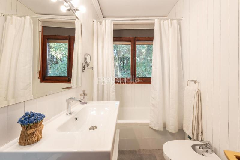 Foto d1c7de07-d432-447a-8af9-1fe80caa6d53. Maison avec chauffage parking piscine dans Santa Maria de Palautordera