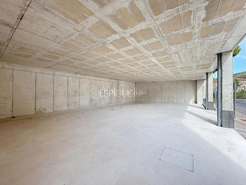 Foto 549c2c1d-6ba6-4e99-a0a5-eb05c543c0a4. Lloguer local comercial a josep puigoriol a Teià