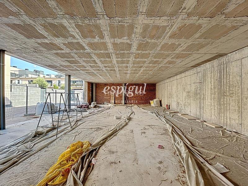 Foto f1c69139-c790-4c25-b2da-ca8dd62ac80e. Lloguer local comercial a josep puigoriol a Teià