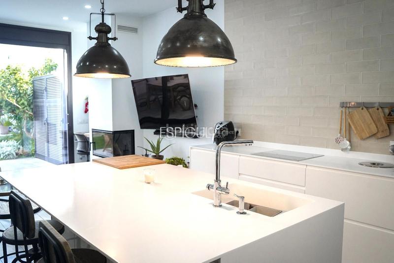 Foto 0e747b7a-c355-4074-90b5-c48bbd57e651. Maison avec chauffage parking piscine dans Centre Mataró